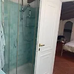Sandra